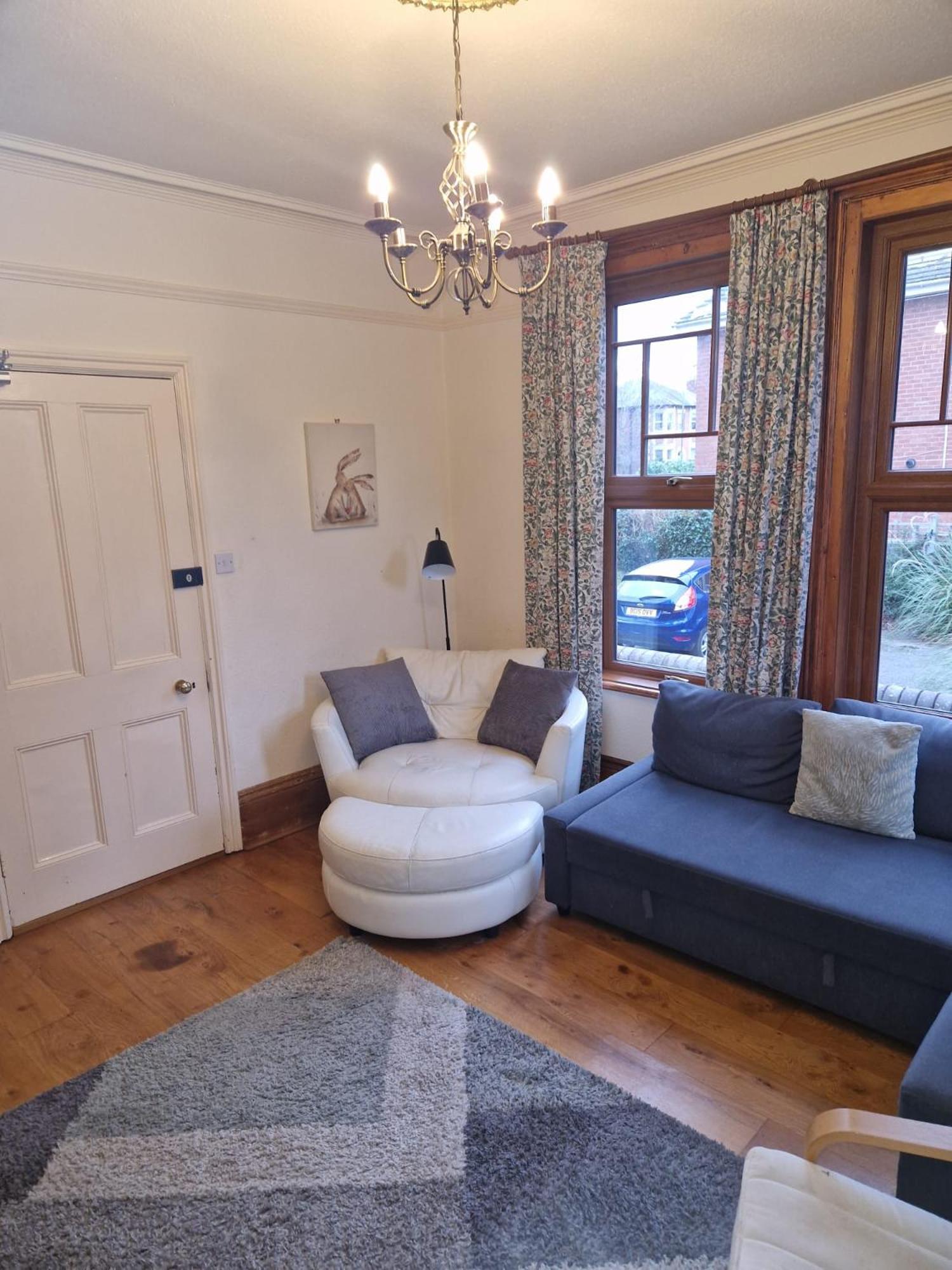 Hereford - Falcon House - Spacious 5 Bedroom House With Games Room - Sleeps 14 Guests - Great Property For Family & Friends Gathering Together - Hosted By Rentmyhouse Exterior photo